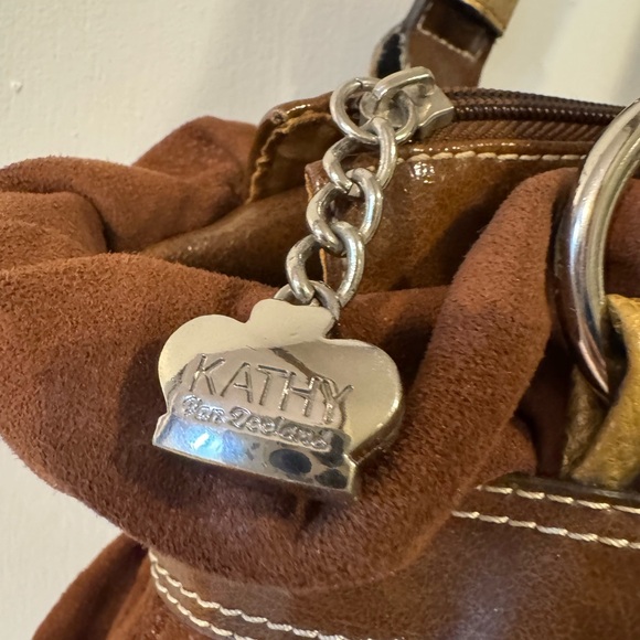 Kathy Van Zeeland Brown Suede and Vegan Leather Purse Handbag Shoulder Bag Purse - Picture 4 of 14